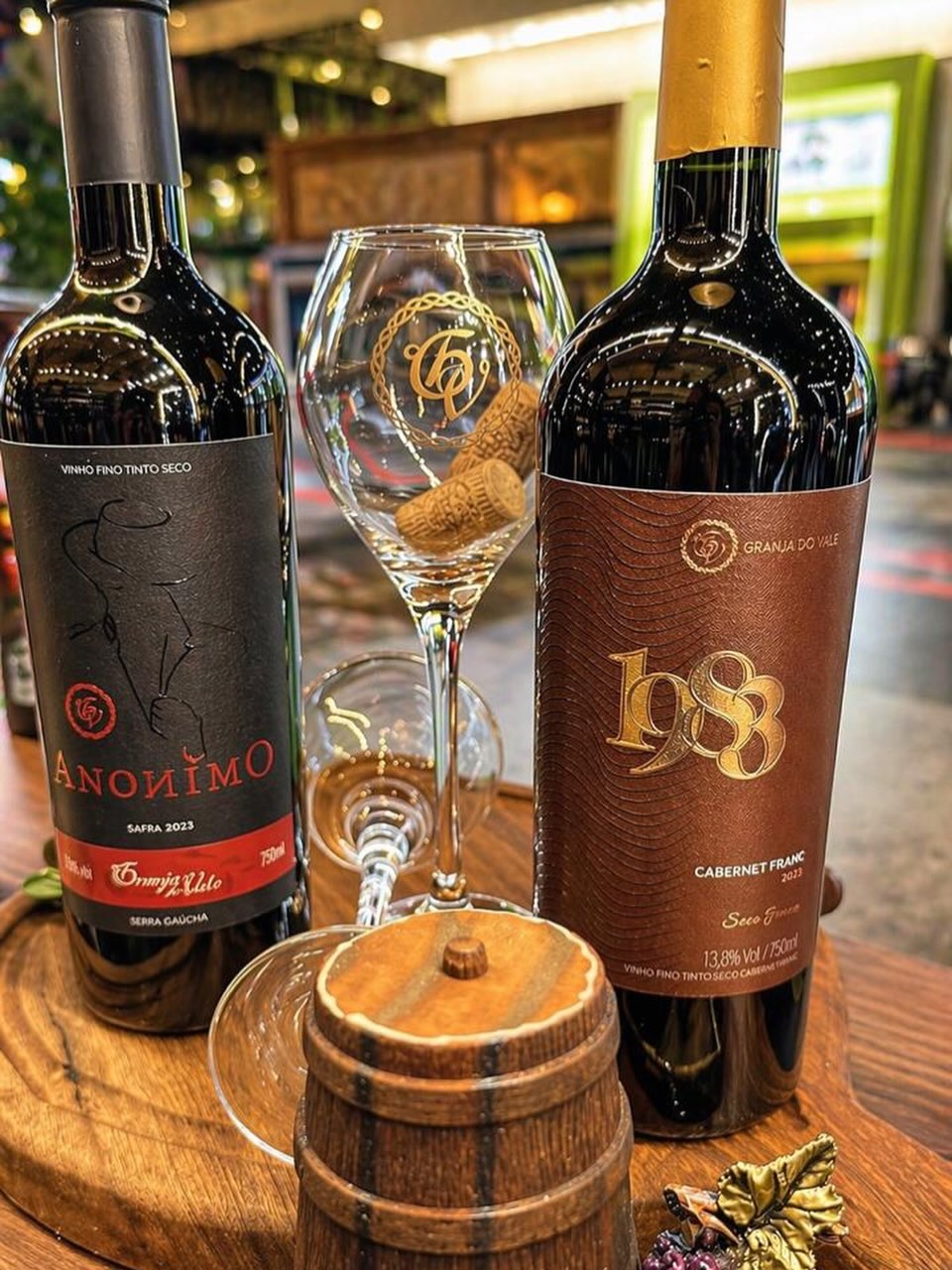 Vinhos Granja do Vale — Anônimo e 1983 Cabernet Franc Serra Gaúcha
